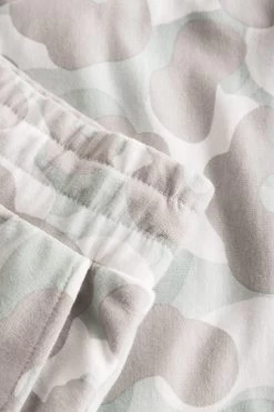 Bermuda Im Sommerlichen Camouflage-Druck Grau-Türkis Sweathose Loungehose Bio-Baumwolle/Elasthan -Pyjamas Für Zuhause 1223021 16598 5