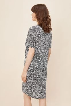 Bigshirt Im Grafikdruck Schwarz-Weiß Mit Frontnaht Große Größen Bis 54 -Pyjamas Für Zuhause 1223106 16818 2