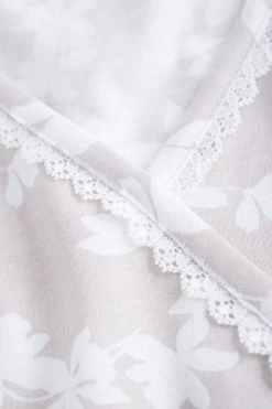 Pyjama Kurz Im Blumendruck Wickeloptik Spitzenband 100% Baumwolle -Pyjamas Für Zuhause 1223313 16402 34