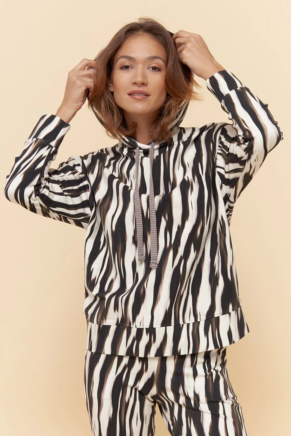 Kapuzen-Sweatshirt Im Zebra-Druck Animalprint Hoodie Bio-Baumwolle/Elasthan 1 Kapuzen-Sweatshirt Im Zebra-Druck Animalprint Hoodie Bio-Baumwolle/Elasthan