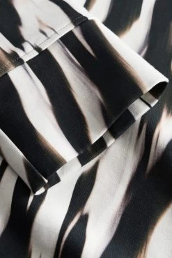 Kapuzen-Sweatshirt Im Zebra-Druck Animalprint Hoodie Bio-Baumwolle/Elasthan 12 Kapuzen-Sweatshirt Im Zebra-Druck Animalprint Hoodie Bio-Baumwolle/Elasthan -Pyjamas Für Zuhause 1223400 16572 5