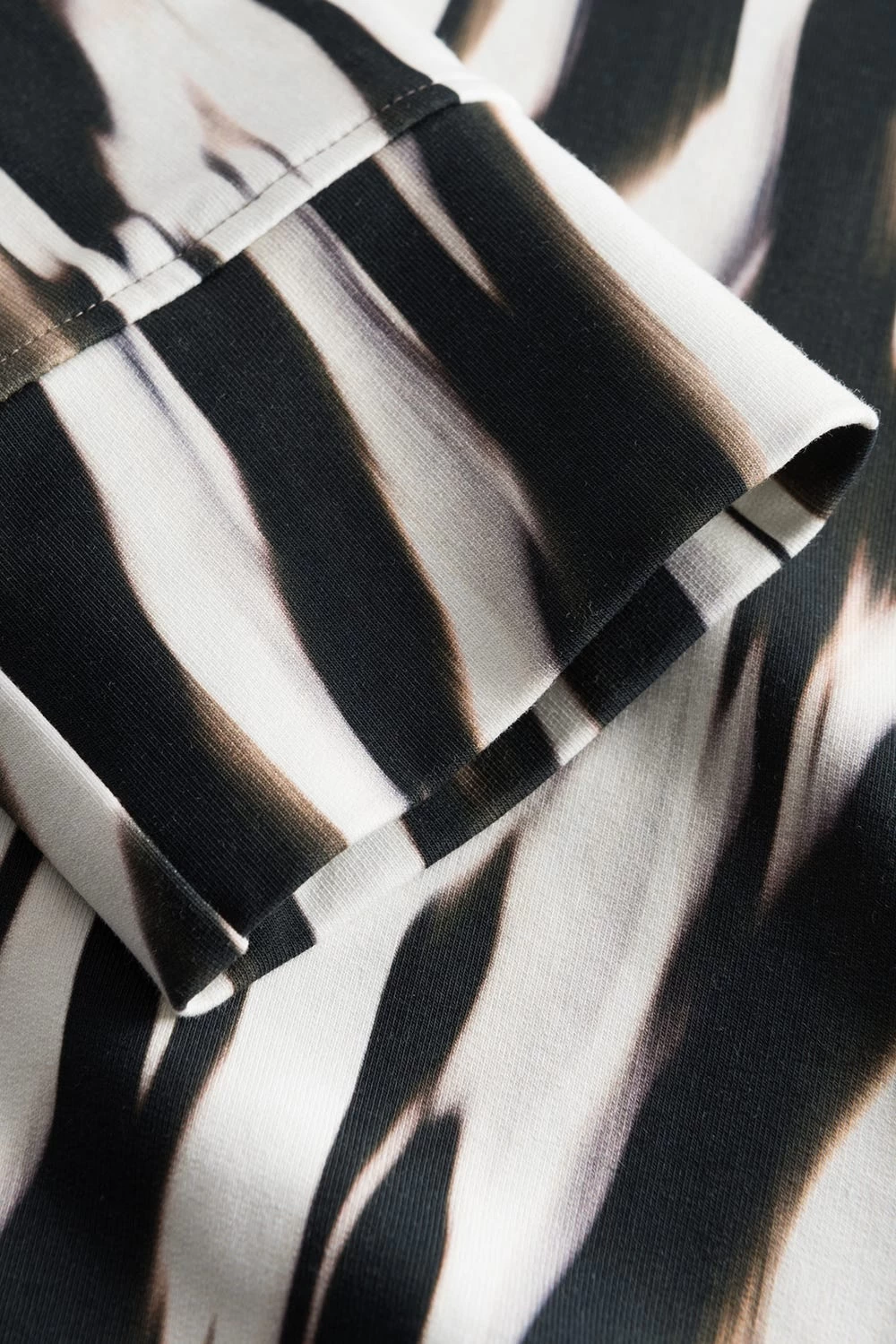 Kapuzen-Sweatshirt Im Zebra-Druck Animalprint Hoodie Bio-Baumwolle/Elasthan 6 Kapuzen-Sweatshirt Im Zebra-Druck Animalprint Hoodie Bio-Baumwolle/Elasthan - Image 6