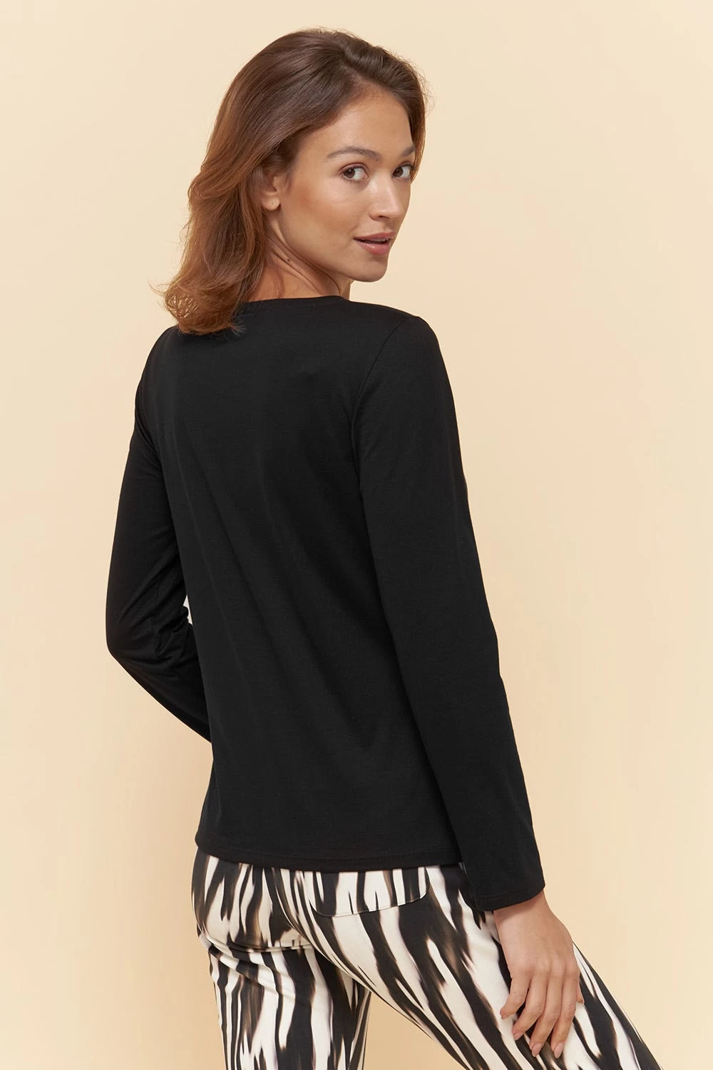 Langarmshirt Mit Schriftzug "love Yourself, Love The Planet" Schwarz 100% Bio-Baumwolle 3 Langarmshirt Mit Schriftzug "love Yourself, Love The Planet" Schwarz 100% Bio-Baumwolle - Image 3