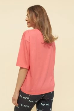 T-Shirt Mit Motivdruck "hero" Halbarm Korall Lässig Mix & Match 100% Bio-Baumwolle 9 T-Shirt Mit Motivdruck "hero" Halbarm Korall Lässig Mix & Match 100% Bio-Baumwolle -Pyjamas Für Zuhause 1223440 11570 2