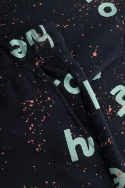 Sweathose Im Motivdruck "hero" Auf Farbspritzern Schwarz Mix & Match Bio-Baumwolle/Elasthan 12 Sweathose Im Motivdruck "hero" Auf Farbspritzern Schwarz Mix & Match Bio-Baumwolle/Elasthan -Pyjamas Für Zuhause 1223446 16351 5