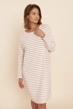 Hauskleid Im Ringeldruck In Rosa-Weiß Strickqualität Materialmix -Pyjamas Für Zuhause 1223510 16408 3