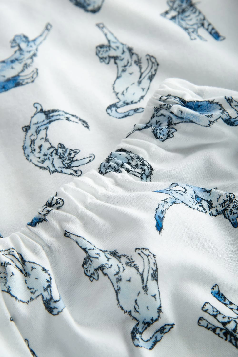 Pyjama Im Verspielten Katzen-Druck Herrenhemd-Stil 100% Baumwolle 7 Pyjama Im Verspielten Katzen-Druck Herrenhemd-Stil 100% Baumwolle - Image 7