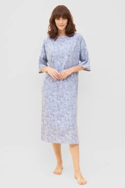 Nachtkleid Im Blauen Camouflage-Druck Halbarm Maxi-Länge Baumwolle/Elasthan