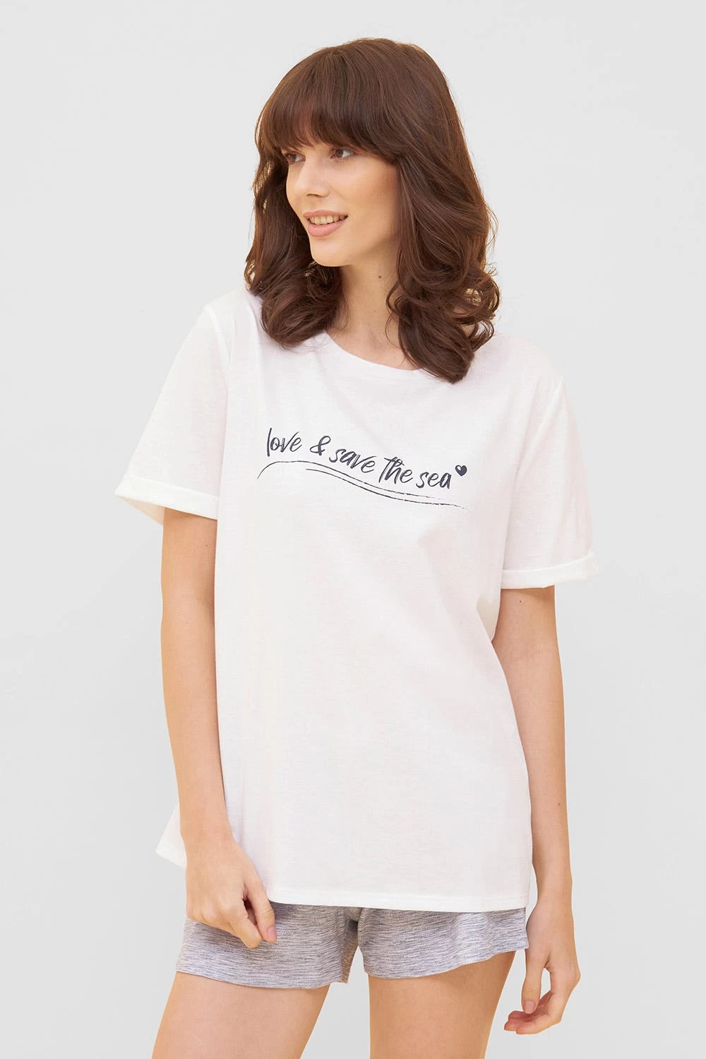 T-Shirt Mit Schriftzug "love & Save The Sea" Mix & Match 100% Bio-Baumwolle 1 T-Shirt Mit Schriftzug "love & Save The Sea" Mix & Match 100% Bio-Baumwolle