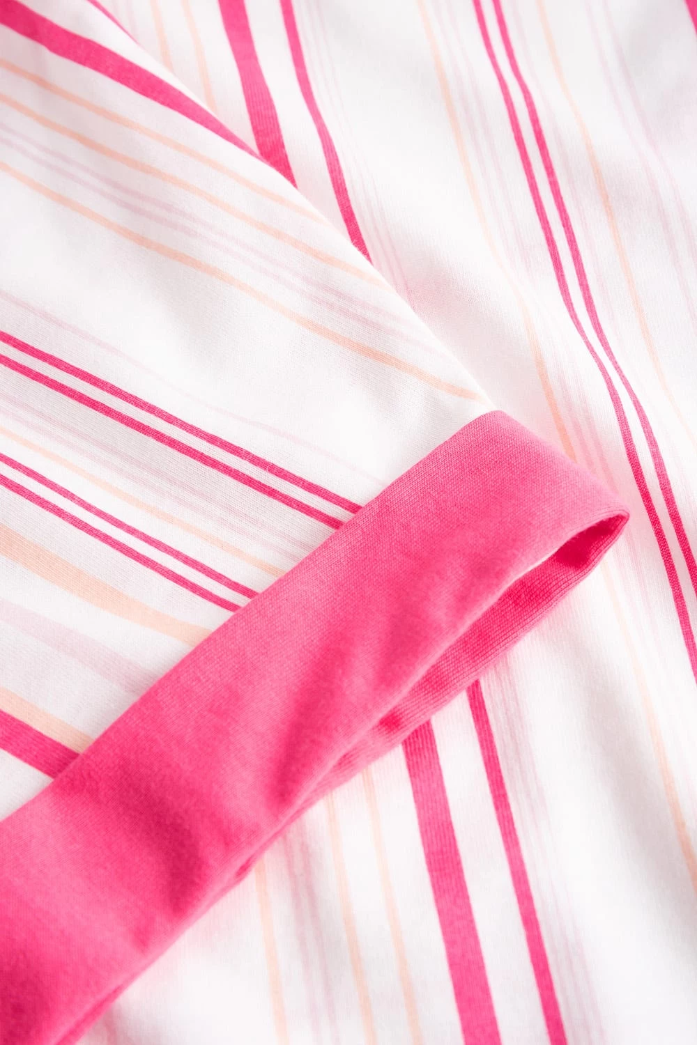 Nachthemd Im Rosa Streifendruck V-Ausschnitt Ziernähte 100% Baumwolle 6 Nachthemd Im Rosa Streifendruck V-Ausschnitt Ziernähte 100% Baumwolle - Image 6