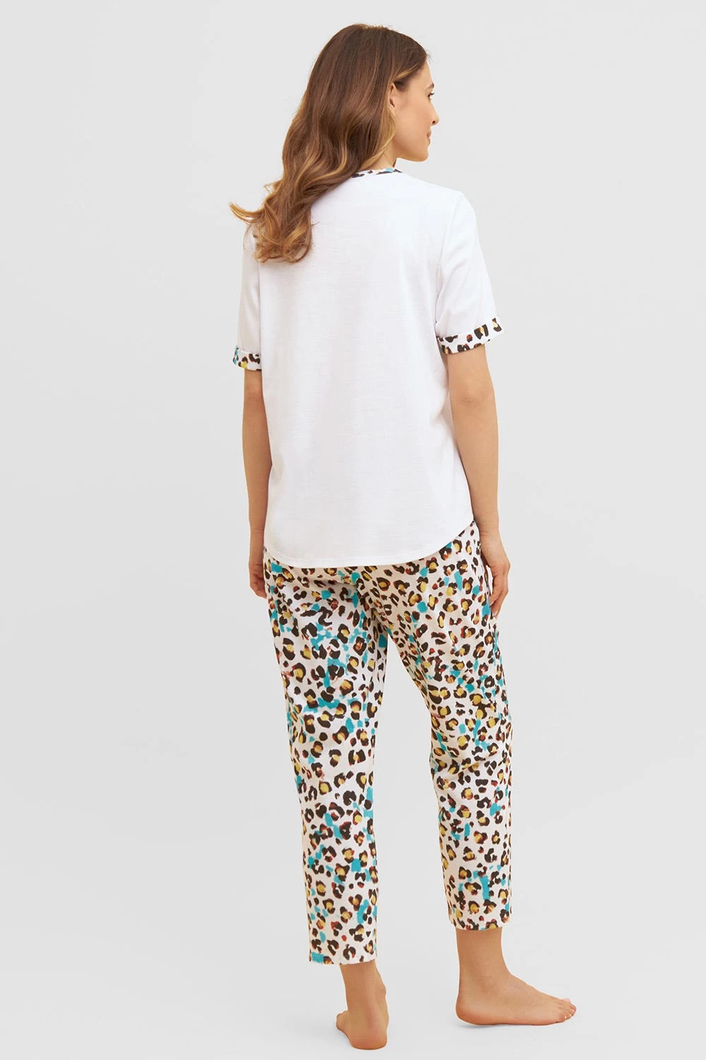 Pyjama Mit Buntem Leo-Druck Kurzarm 7/8-Hose 100% Baumwolle 3 Pyjama Mit Buntem Leo-Druck Kurzarm 7/8-Hose 100% Baumwolle - Image 3