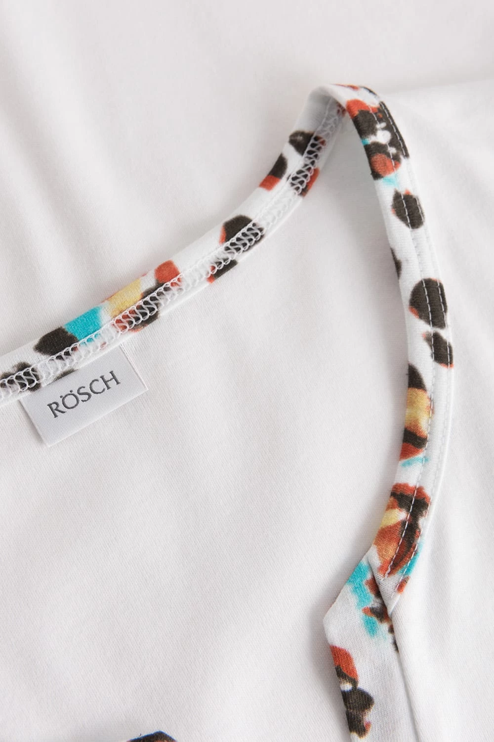 Pyjama Mit Buntem Leo-Druck Kurzarm 7/8-Hose 100% Baumwolle 4 Pyjama Mit Buntem Leo-Druck Kurzarm 7/8-Hose 100% Baumwolle - Image 4