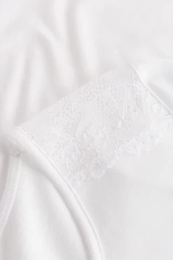 Nachtkleid Mit Eleganten Spitzendetails Weiß 100% Baumwolle -Pyjamas Für Zuhause 1233131 11710 4