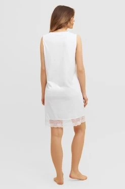 Nachthemd Mit Eleganten Spitzendetails Weiß Ärmellos 100% Baumwolle 8 Nachthemd Mit Eleganten Spitzendetails Weiß Ärmellos 100% Baumwolle -Pyjamas Für Zuhause 1233132 11710 2