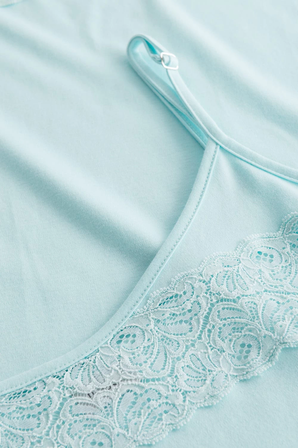 Trägerkleid Mit Feinen Spitzendetails Uni Elegant 100% Baumwolle 4 Trägerkleid Mit Feinen Spitzendetails Uni Elegant 100% Baumwolle - Image 4