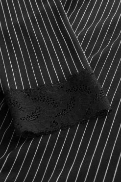 Pyjama Im Schwarzen Streifen-Druck Spitzendetails Herrenhemd-Stil 100% Baumwolle 12 Pyjama Im Schwarzen Streifen-Druck Spitzendetails Herrenhemd-Stil 100% Baumwolle -Pyjamas Für Zuhause 1233220 16601 5