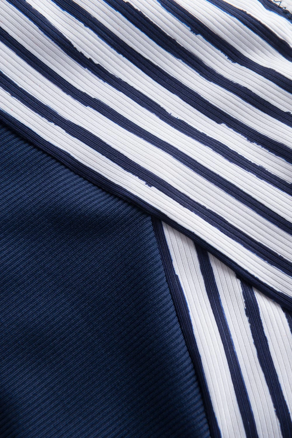 Bandeau Badeanzug Mit Gestreifter Blende Ripp Recyceltes Polyester/Elasthan 6 Bandeau Badeanzug Mit Gestreifter Blende Ripp Recyceltes Polyester/Elasthan - Image 6