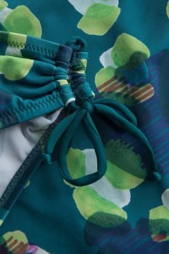 Bikini-Hose Im Grünen Leo-Design Schleifen Recyceltes Polyamid/Elasthan -Pyjamas Für Zuhause 1235532 11572 4