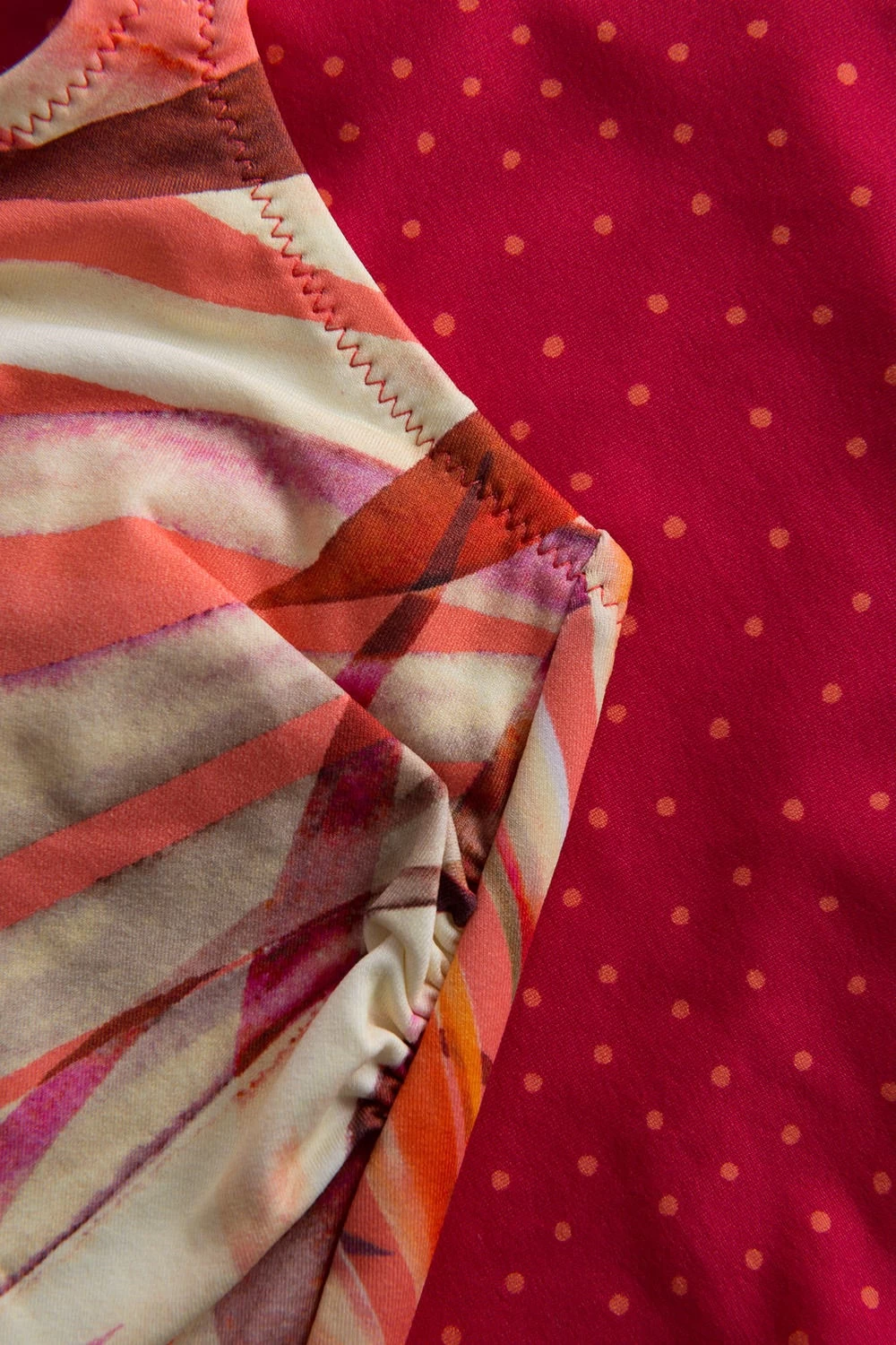 Badeanzug Im Muster-Mix Rückenausschnitt Recyceltes Polyamid/Elasthan 6 Badeanzug Im Muster-Mix Rückenausschnitt Recyceltes Polyamid/Elasthan - Image 6