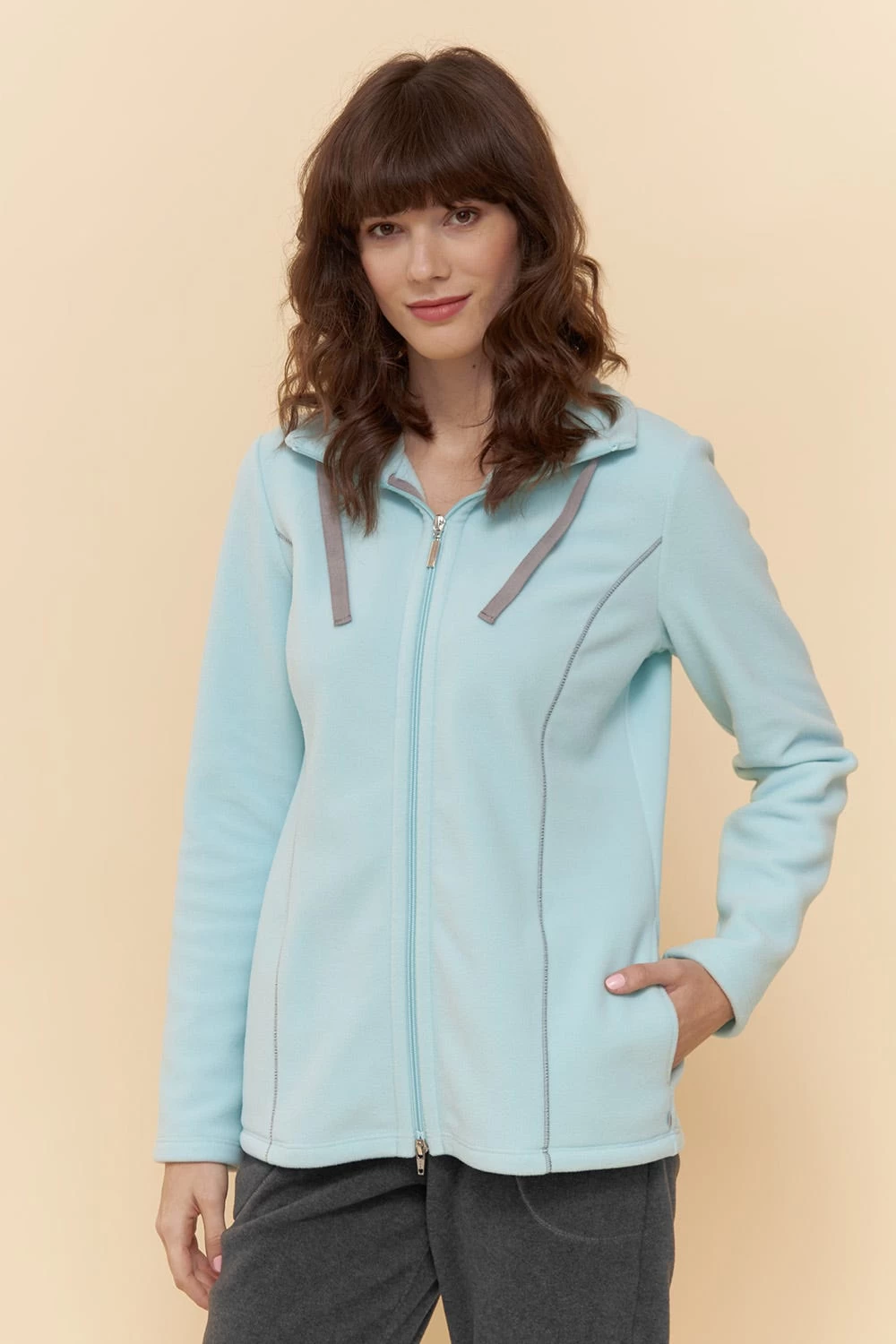 Hausanzug Aus Kuscheligem Fleece 4 Hausanzug Aus Kuscheligem Fleece - Image 4