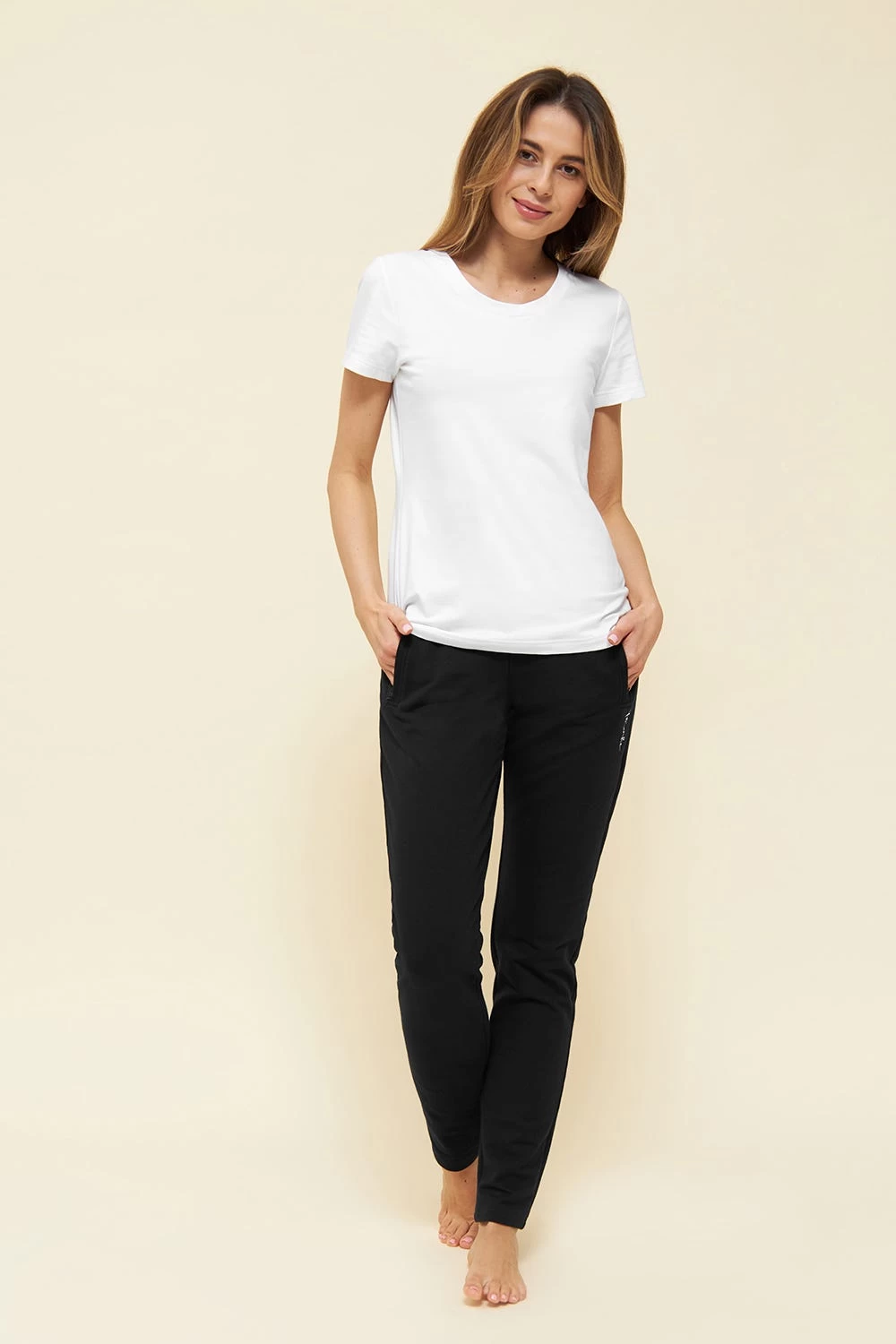 Basic T-Shirt Weiß Uni Stickereidetail Bio-Baumwolle/Elasthan Thx 4 Basic T-Shirt Weiß Uni Stickereidetail Bio-Baumwolle/Elasthan Thx - Image 4