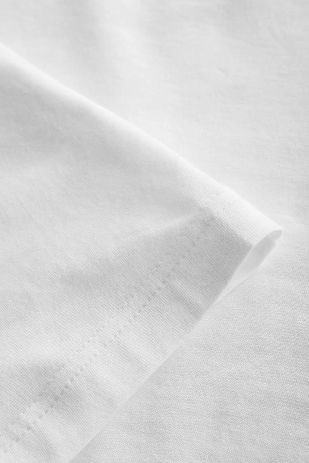 Basic T-Shirt Weiß Uni Stickereidetail Bio-Baumwolle/Elasthan Thx 7 Basic T-Shirt Weiß Uni Stickereidetail Bio-Baumwolle/Elasthan Thx - Image 7