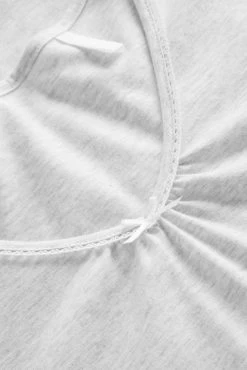 T-Shirt Mit Dezenter Spitzenborte 9 T-Shirt Mit Dezenter Spitzenborte -Pyjamas Für Zuhause img5c262d67a33a00.34316071